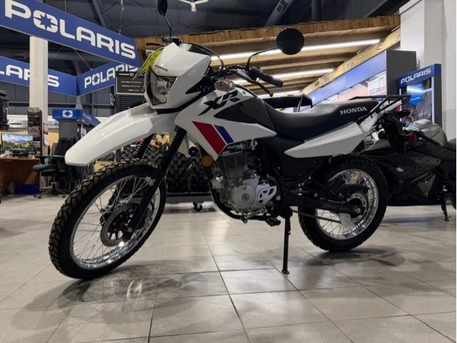 2025 Honda Xr150ls White alt