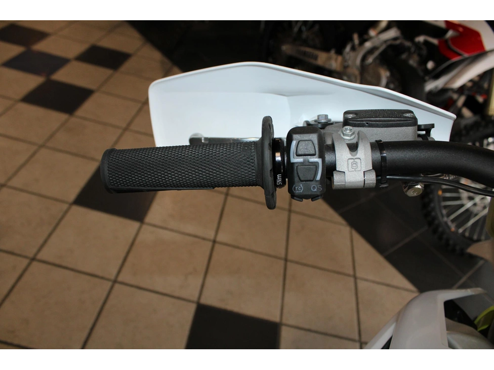 2024 Husqvarna Fe 450 alt