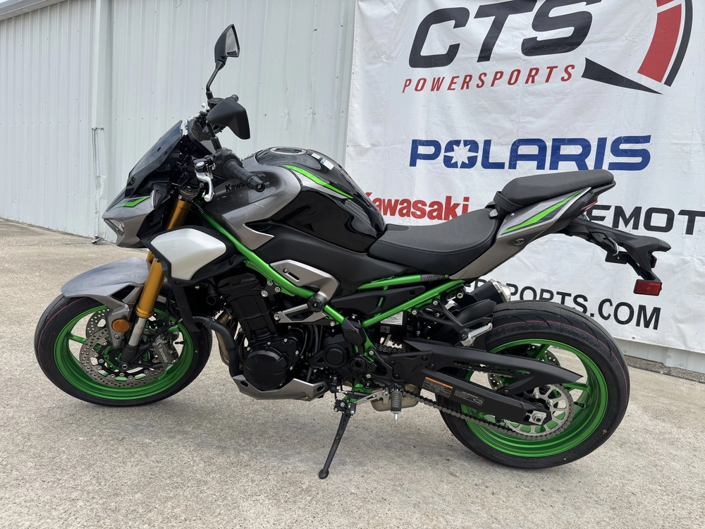 2025 Kawasaki Z900 Se Abs Se alt