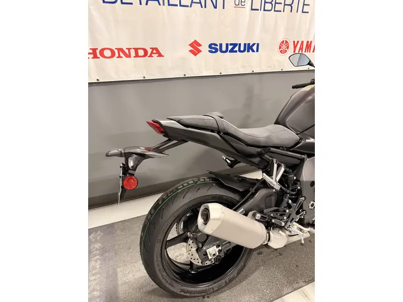 2026 Yamaha MT-10 MT-10 thumbnail 8