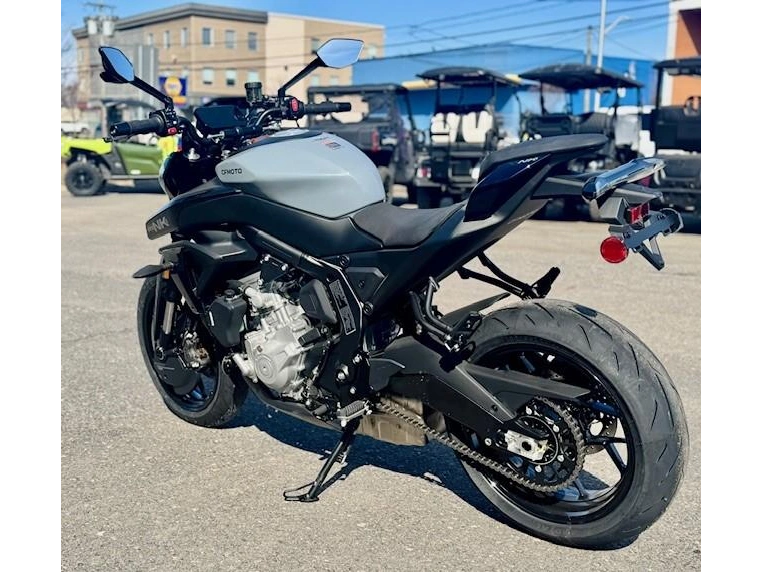 Cfmoto 675nk 2026 alt