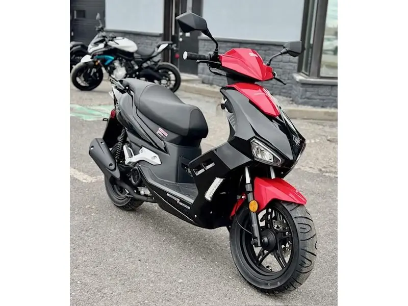 2023 Scootterre Rebel 50 thumbnail 2