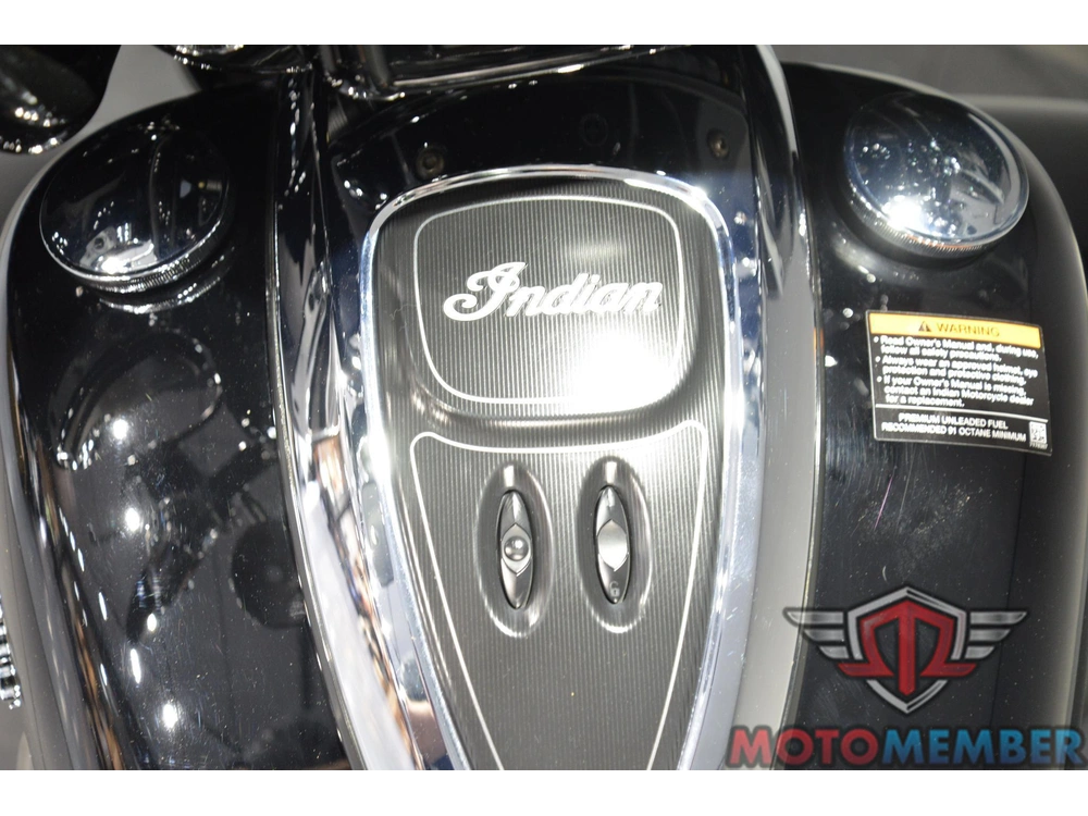 2017 Indian Motorcycle Roadmaster alt