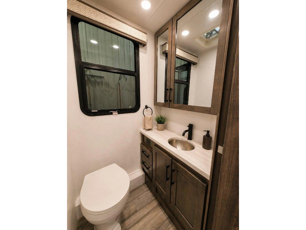 Jayco Greyhawk 29mv Full Paint 2026 alt