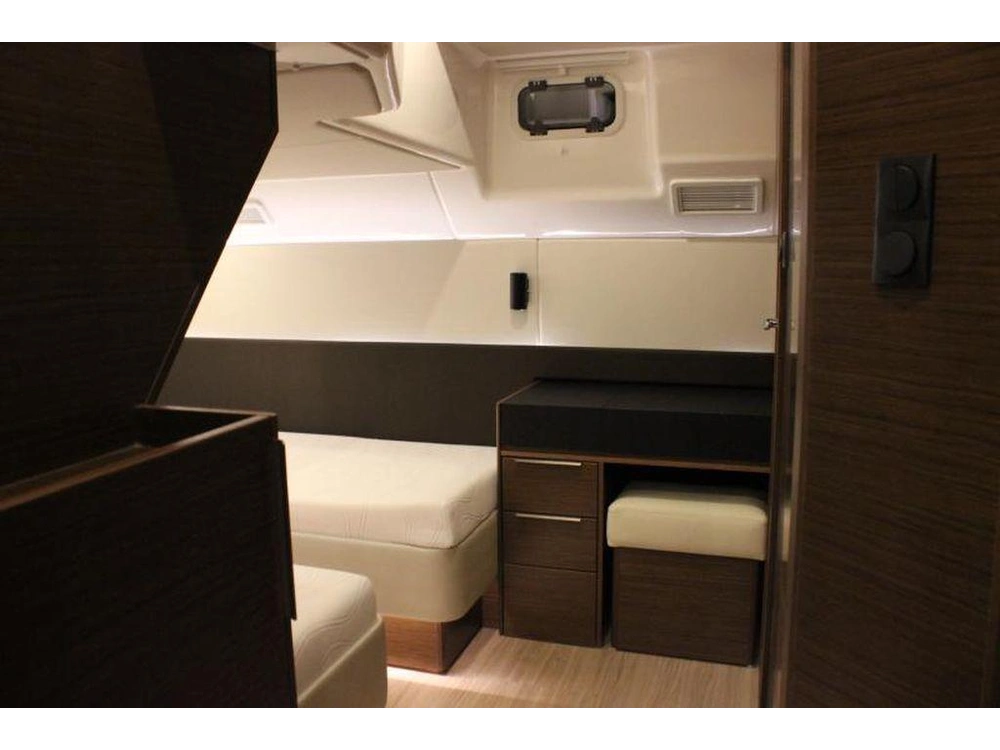 2021 Bavaria S45 Coupe Volvo Ips 600 Evc2 alt