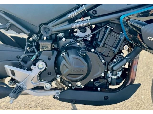 Cfmoto 450nk 2026 alt