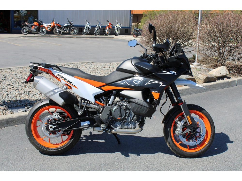 2024 Ktm 890 Smt alt