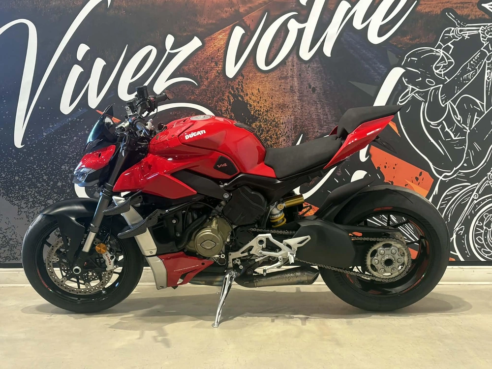 Ducati Streetfighter V4 2021 alt