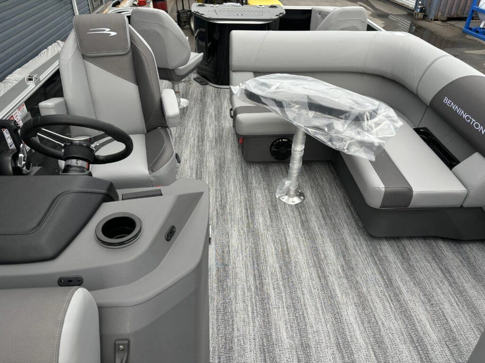 2025 Bennington Marine 21s (stern Fishing) Pontoon W/ Yamaha F90hp alt