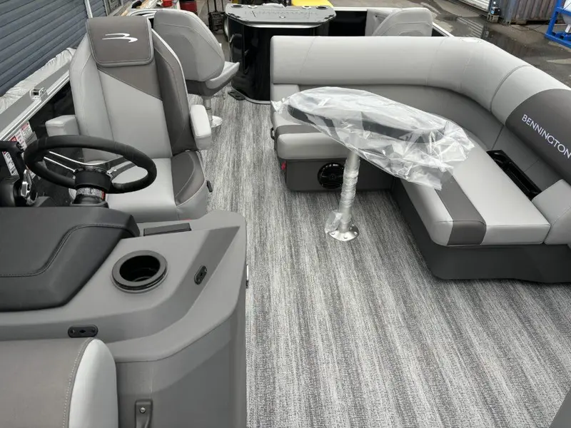 Bennington Marine 21S (Stern Fishing) Pontoon w/ Yamaha F90HP 2025