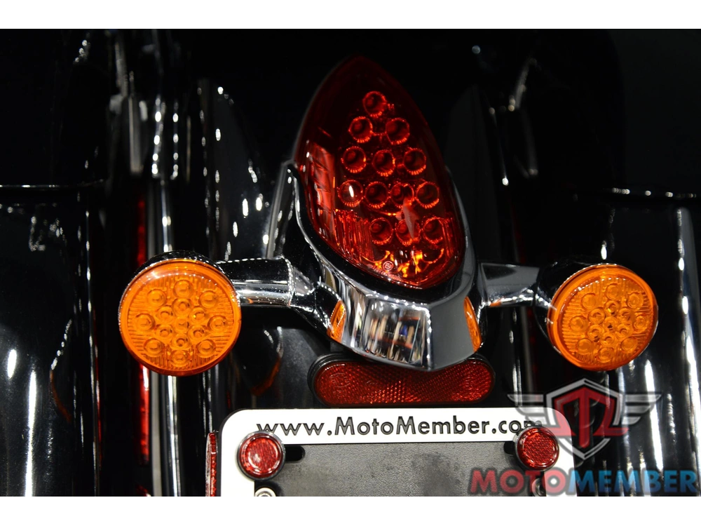 2017 Indian Motorcycle Roadmaster alt