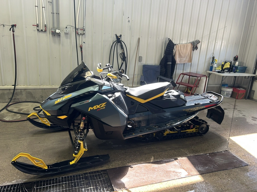 Ski-doo Mxz X-rs Competition 850 E-tec Turbor 2026 alt
