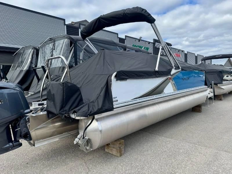 2026 Avalon Lsz Entertainer Caribbean 23 X 8.5 alt