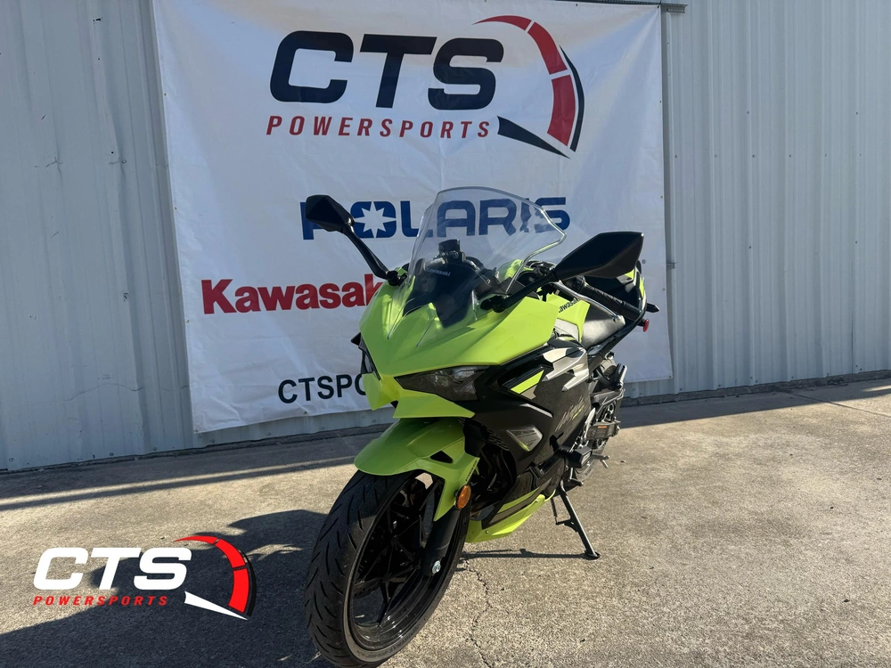 2026 Kawasaki Ninja® 500 Abs alt
