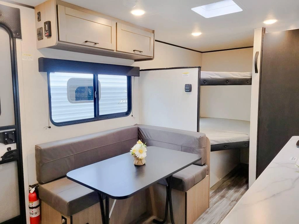 Jayco Jay Flight Slx 172db 2026 alt