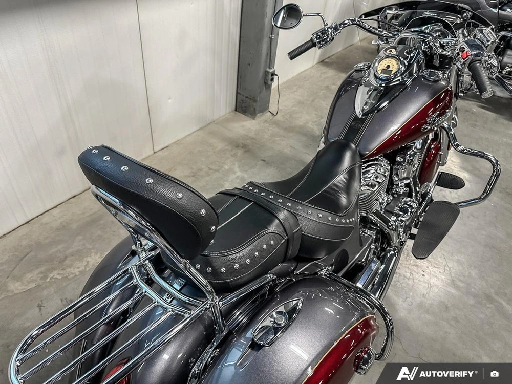 2017 Indian Motorcycle Springfield alt