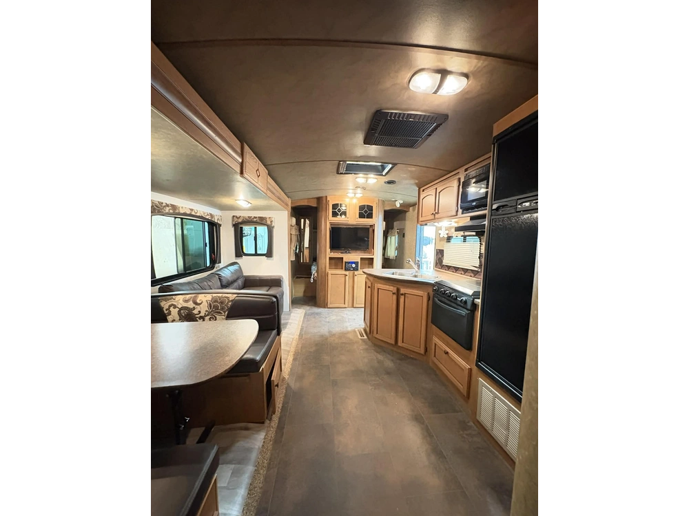 Crossroads Rv Sunset Trail 300bh 2015 alt