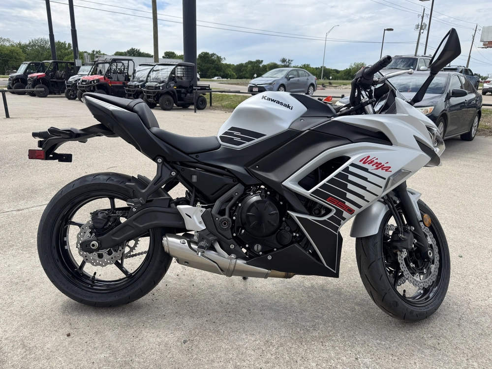 2026 Kawasaki Ninja 650 Abs Abs alt