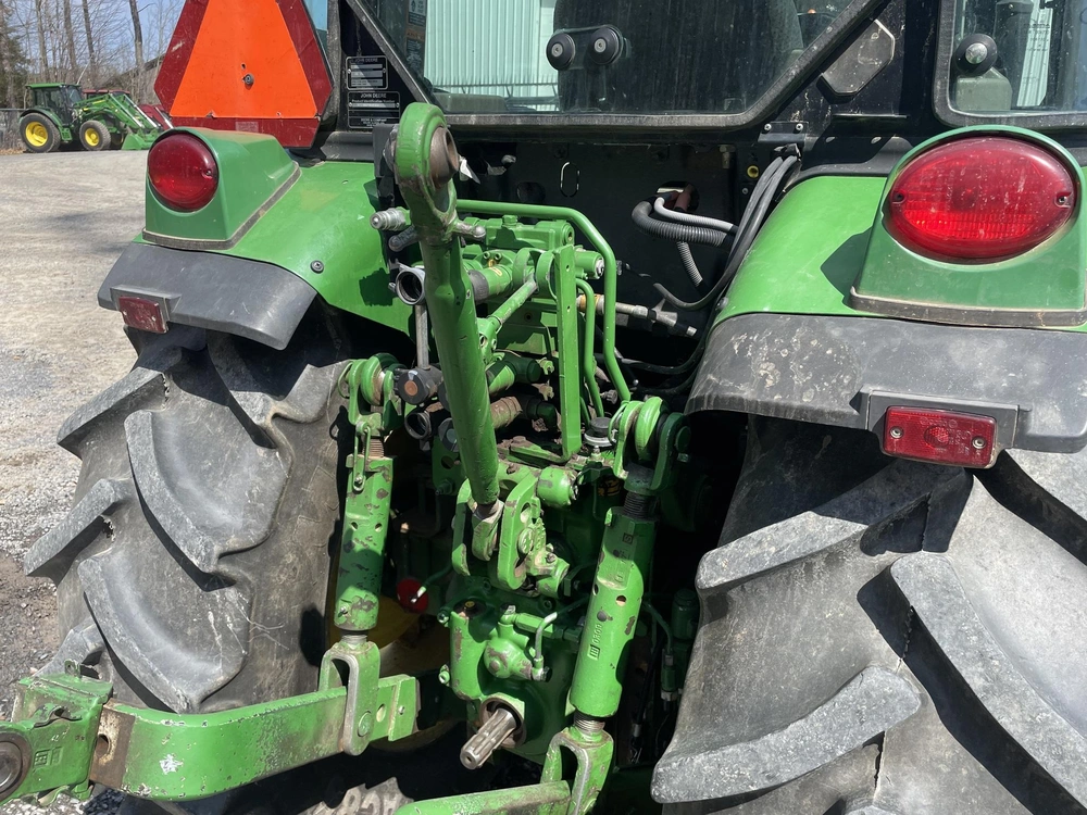2017 John Deere 5100gn alt