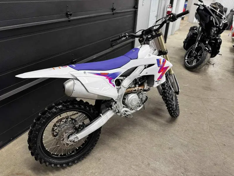 2024 Yamaha YZ450F thumbnail 4