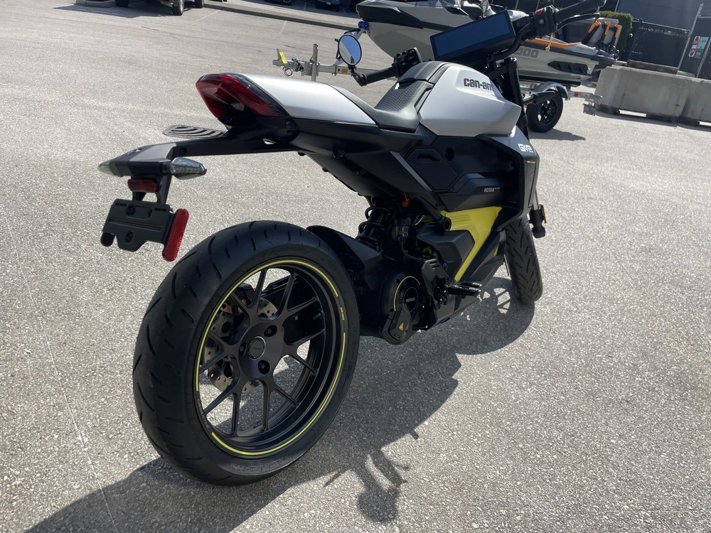 2025 Can-am Pulse '73 alt