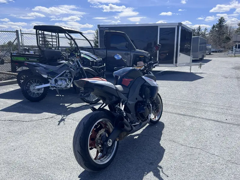 2013 Kawasaki Z 1000 thumbnail 3
