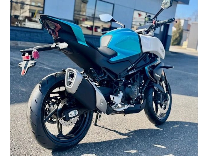 Cfmoto 450nk 2026 alt