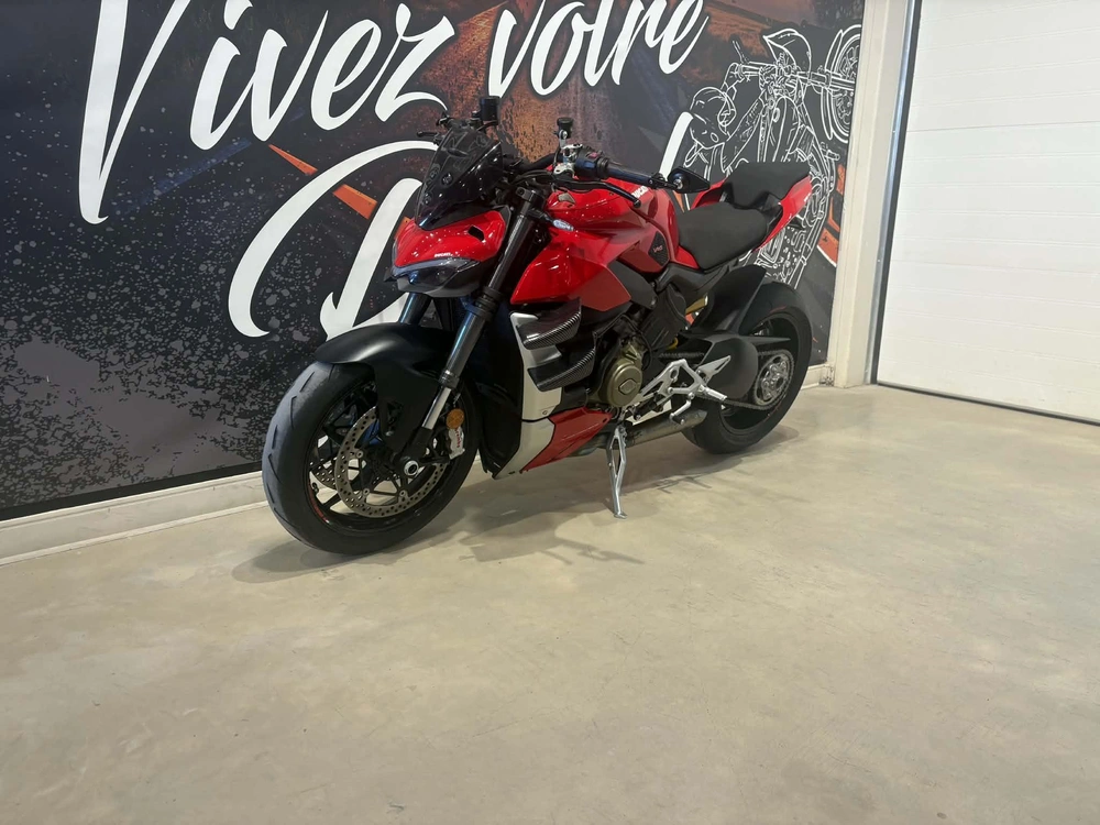 Ducati Streetfighter V4 2021 alt