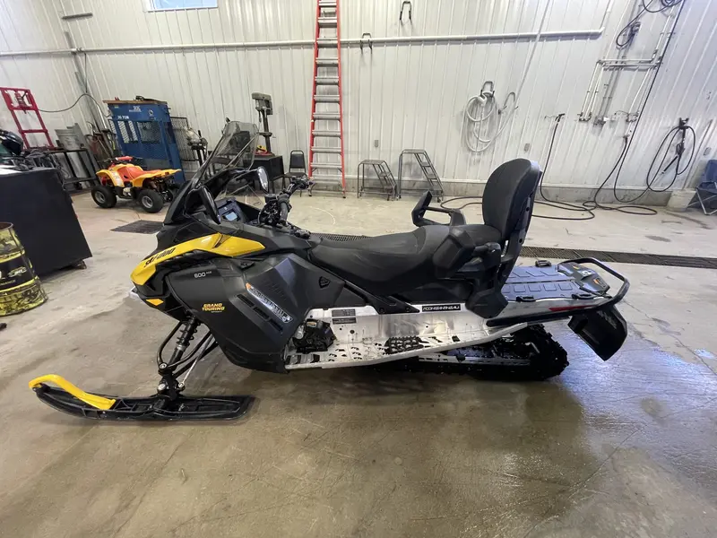 Ski-Doo Grand Touring Sport 600 ACE 2026