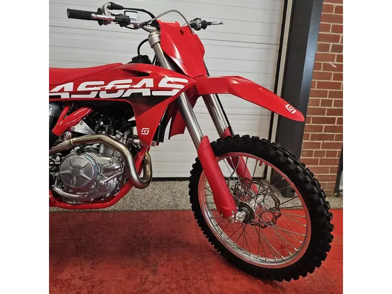 2023 GASGAS MC 450F thumbnail 2