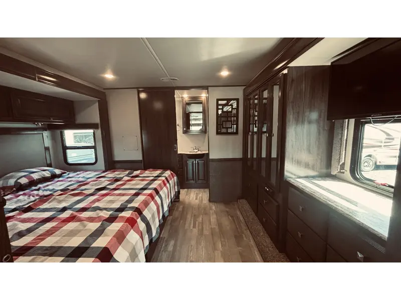 2019 Holiday Rambler ADMIRAL 32S thumbnail 15