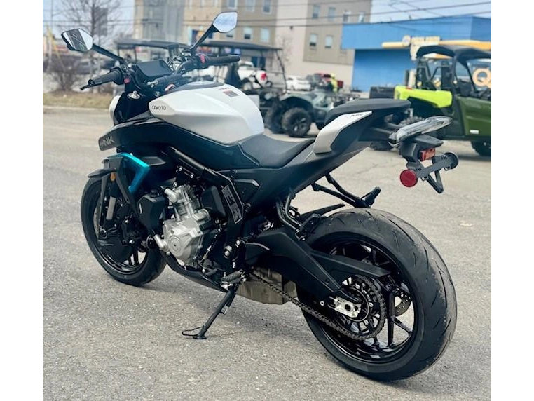 Cfmoto 675nk 2026 alt