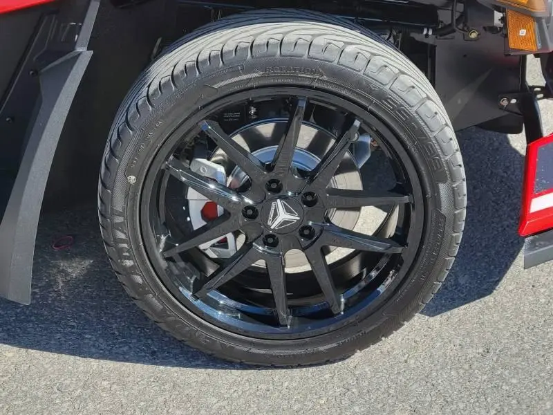 2024 Polaris SLINGSHOT thumbnail 10