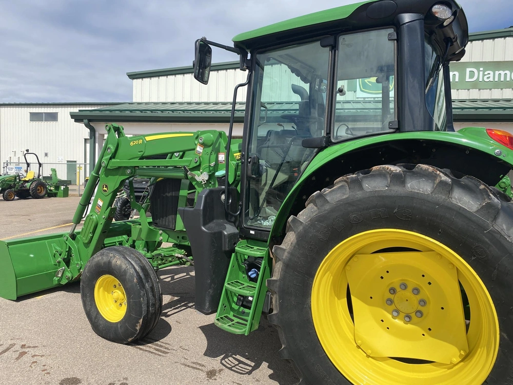 John Deere 6110m 2023 alt