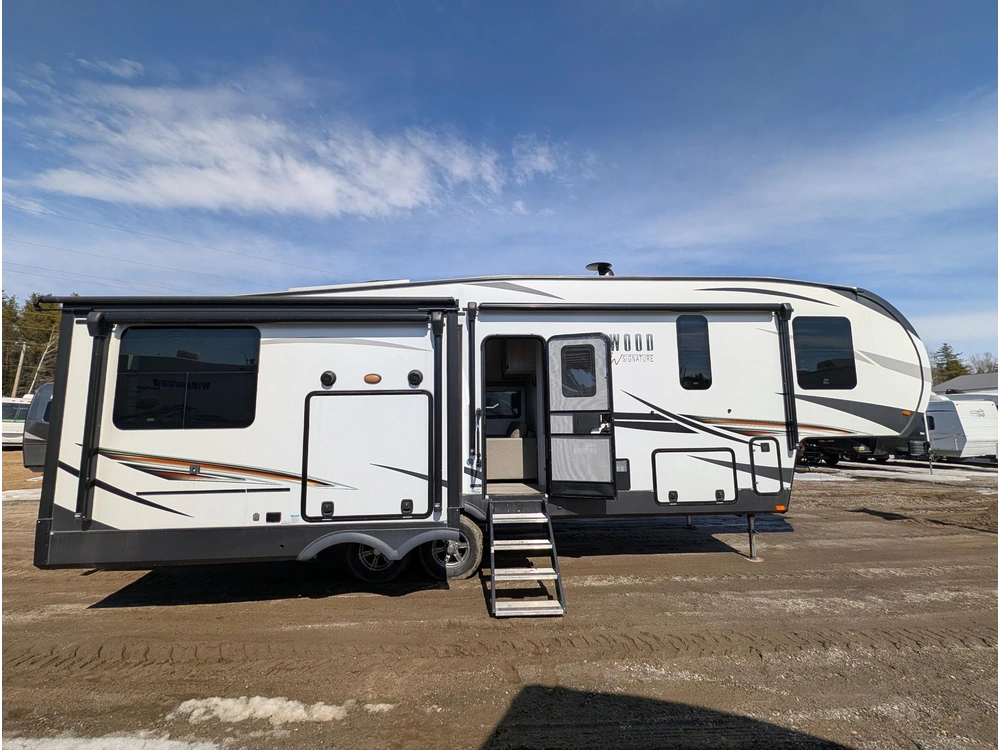 Forest River Rockwood Signature 8291r 2021 alt