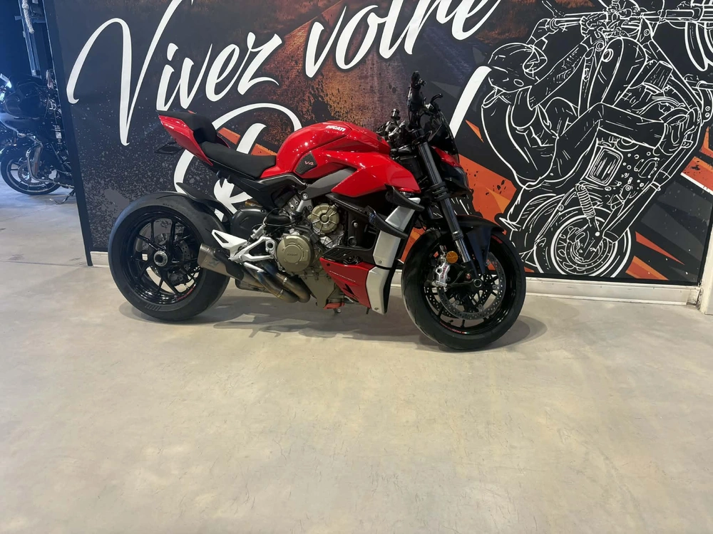 Ducati Streetfighter V4 2021 alt