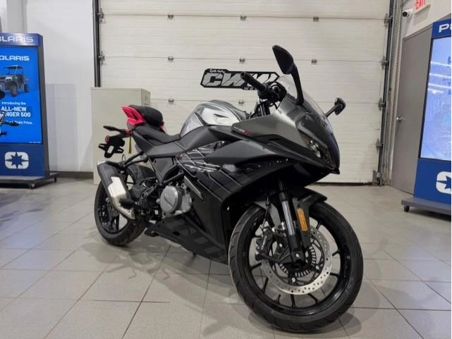 2026 Cfmoto 300ss Nebula Black alt