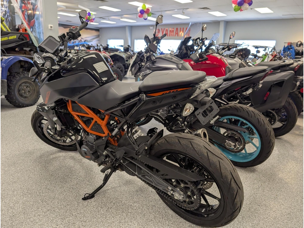 2023 Ktm Duke 390 alt