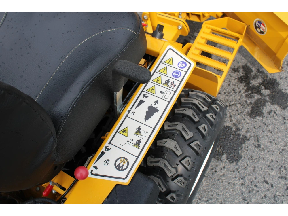 2025 Walker Model R alt