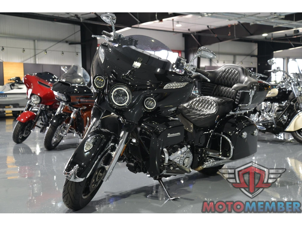 2017 Indian Motorcycle Roadmaster alt