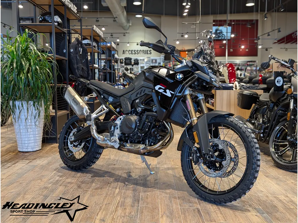 2026 BMW F 900 GS // Black Storm Metallic 