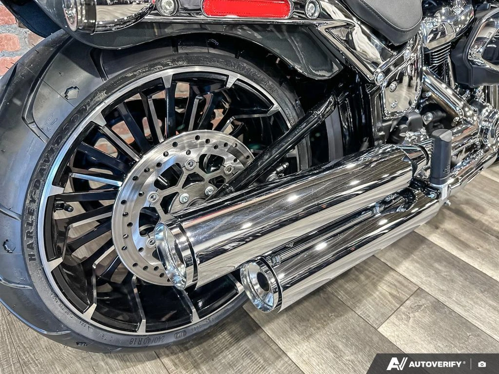 2026 Harley-davidson Breakout alt