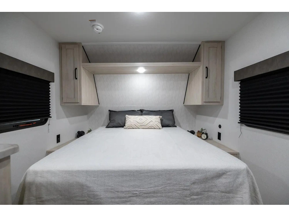 2026 Puma 20bhce Camping Edition alt