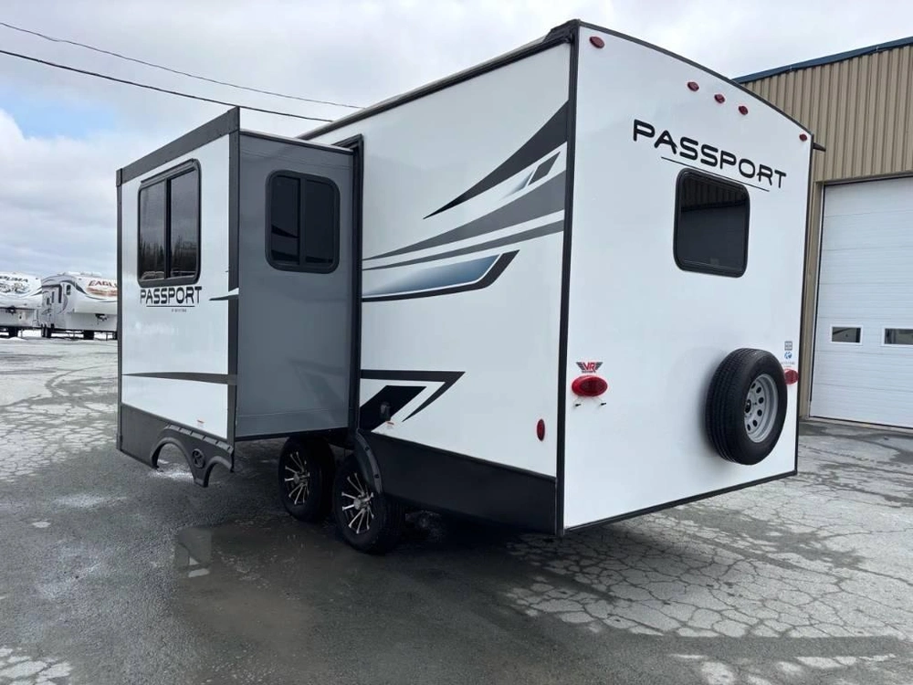 Keystone Rv Passport 189rb ***couple*** 2022 alt