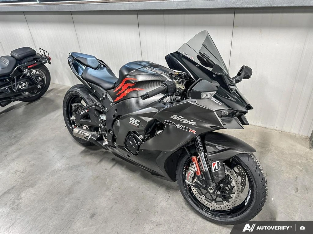 2022 Kawasaki Zx10r alt