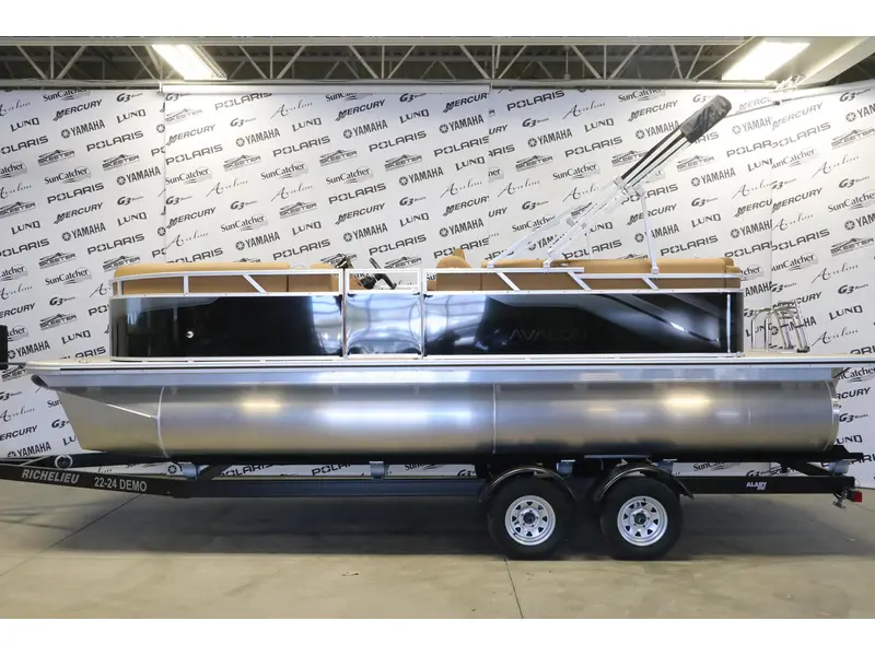 Avalon VLS 2180 QUAD LOUNGER + YAMAHA 70 HP 2026