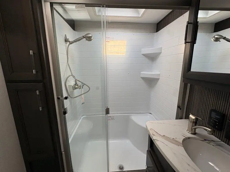 2026 Arcadia 242 SLMD