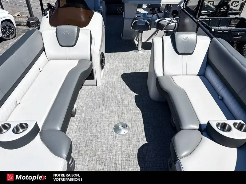 2023 Avalon CATALINA 2585 ENTERTAIN