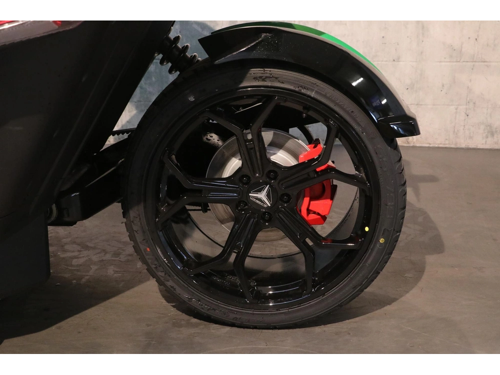 Polaris Slingshot Grand Touring Autodrive 2026 alt