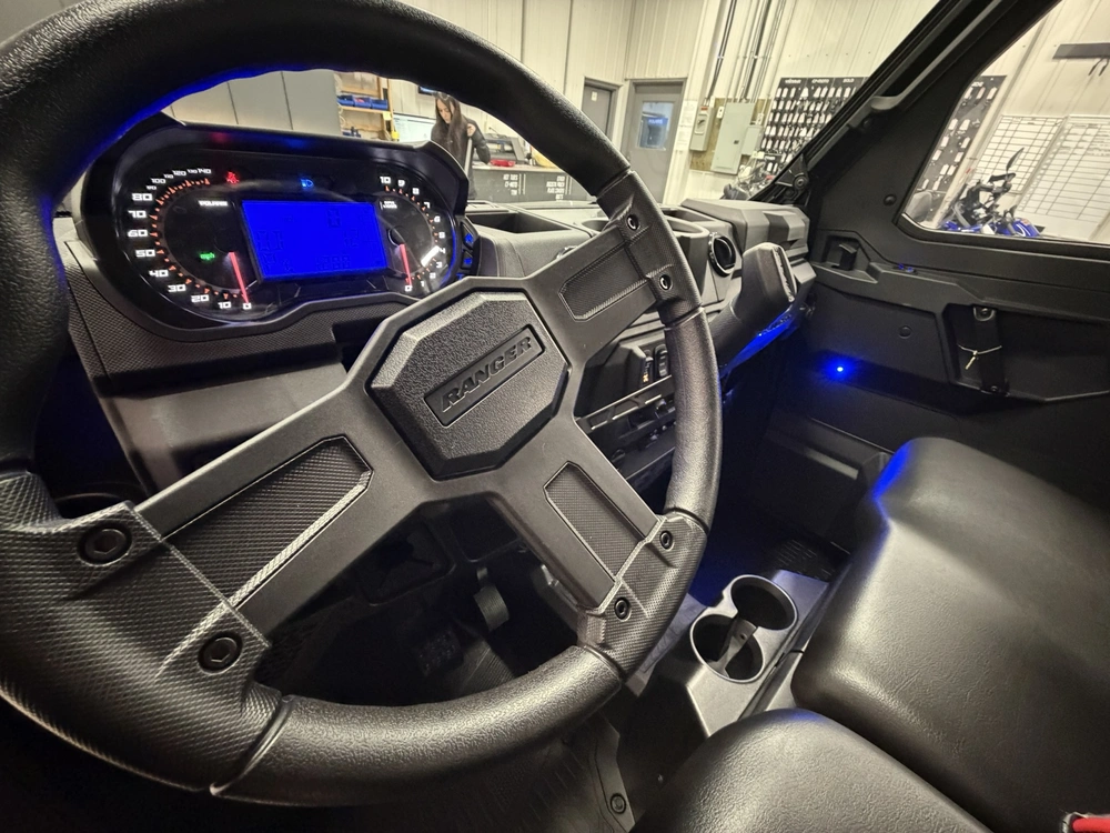 2027 Polaris Ranger Crew Xp 1000 Cab Gray alt